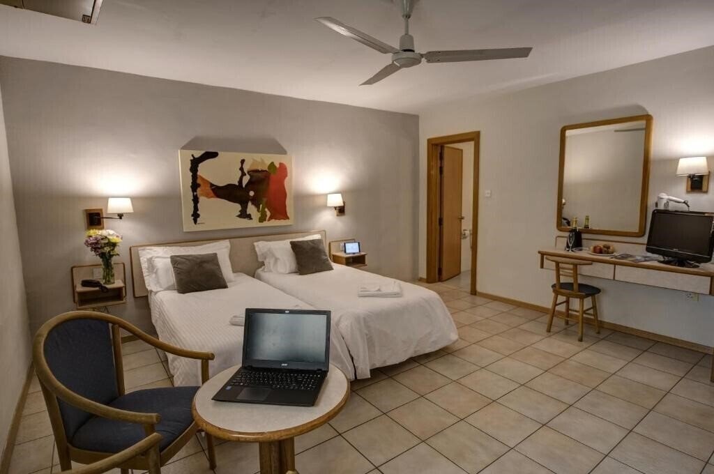 Фотография Sliema Chalet Hotel 3*