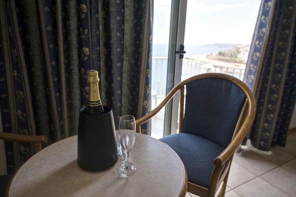 Изображение Sliema Chalet Hotel 3*