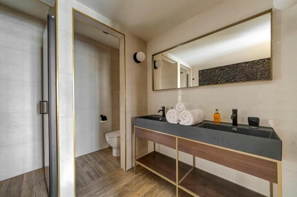 Фотография Land'S End, Boutique Hotel 4*