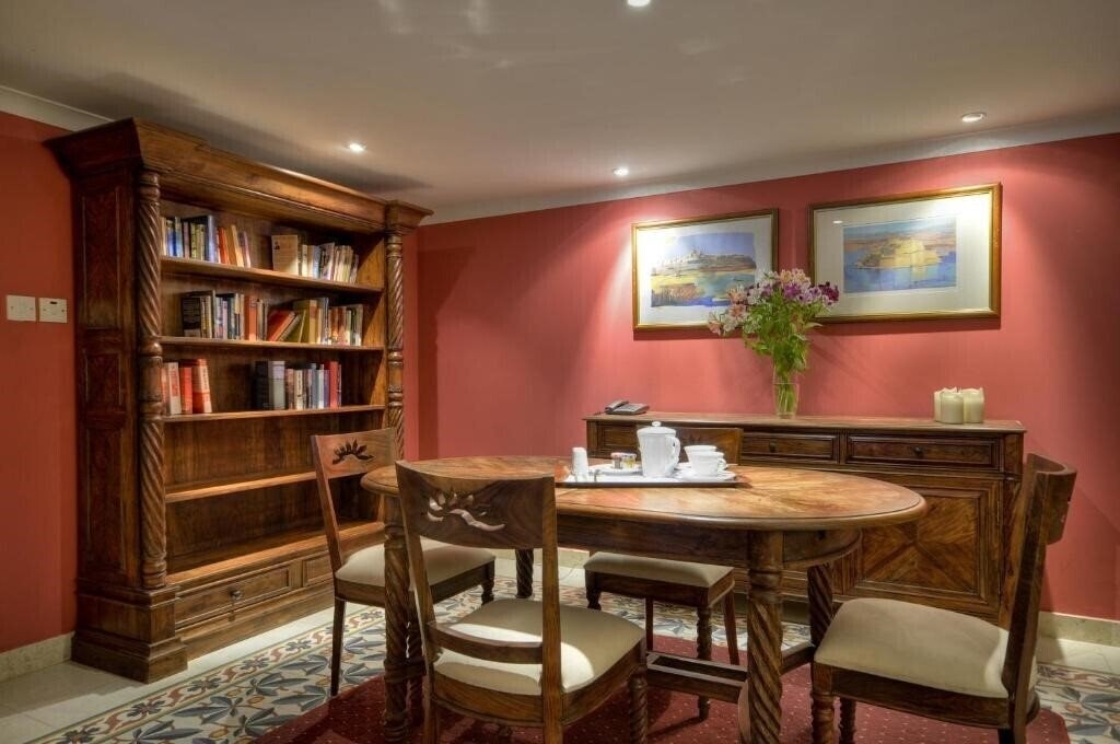Фото AX Palazzo Capua 4*