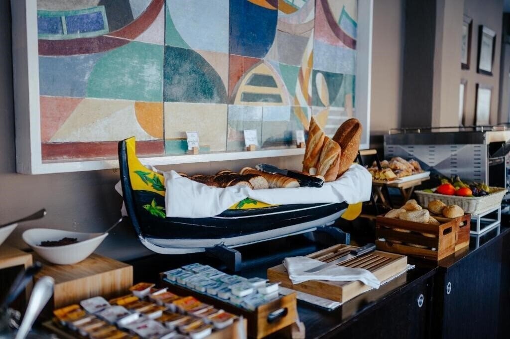 Фотография Gillieru Harbour Hotel 4*