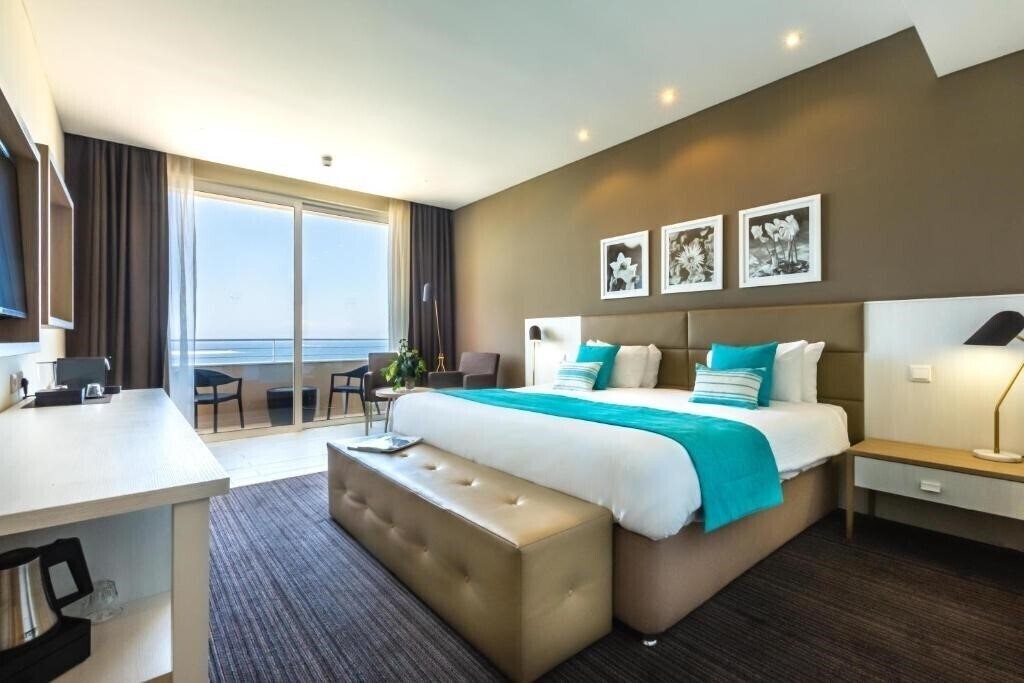 Изображение Coastline Hotel 4*