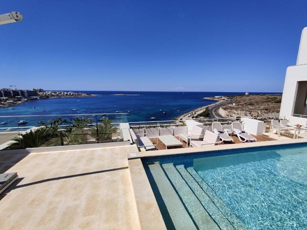 Картинка Coastline Hotel 4*