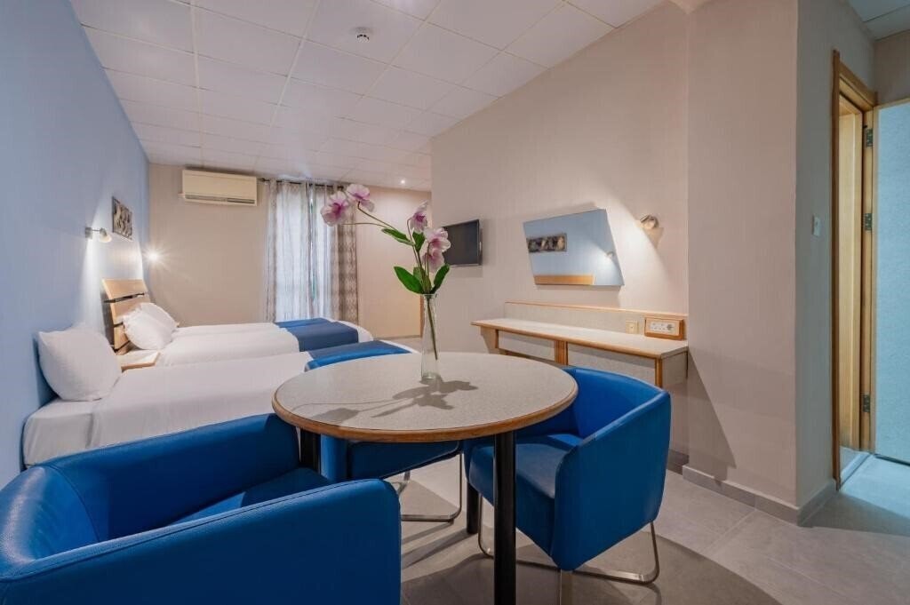 Картинка Xemxija Bay Hotel 3*