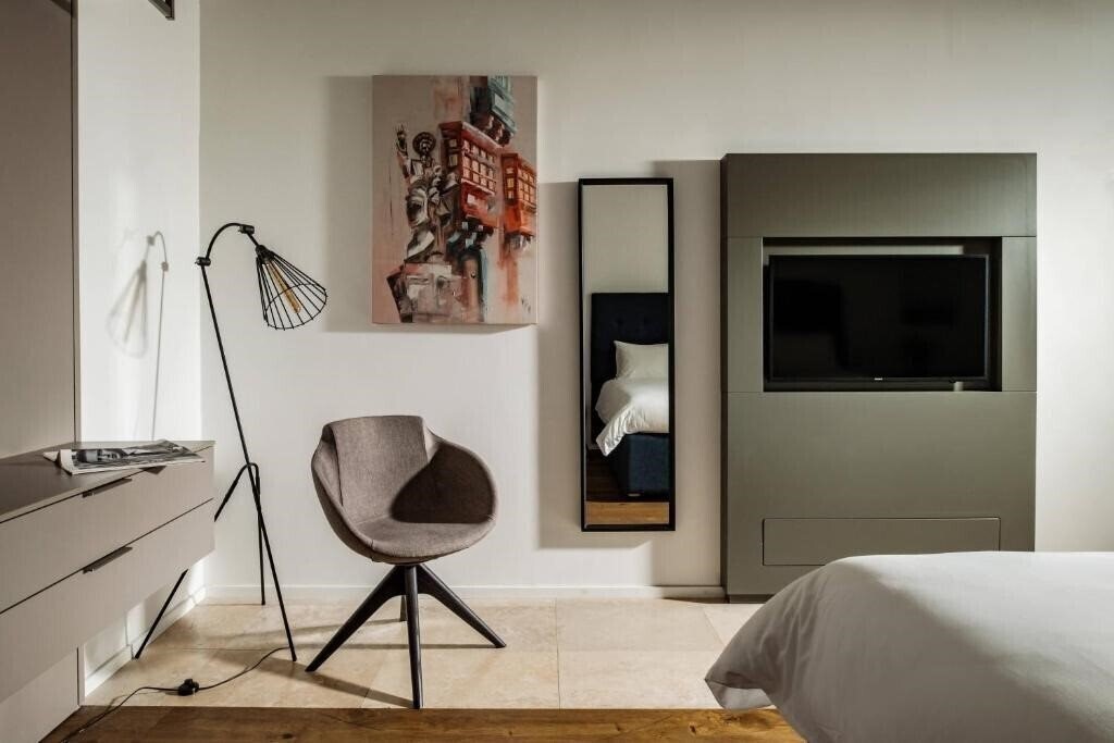 Фото 19 Rooms 4*