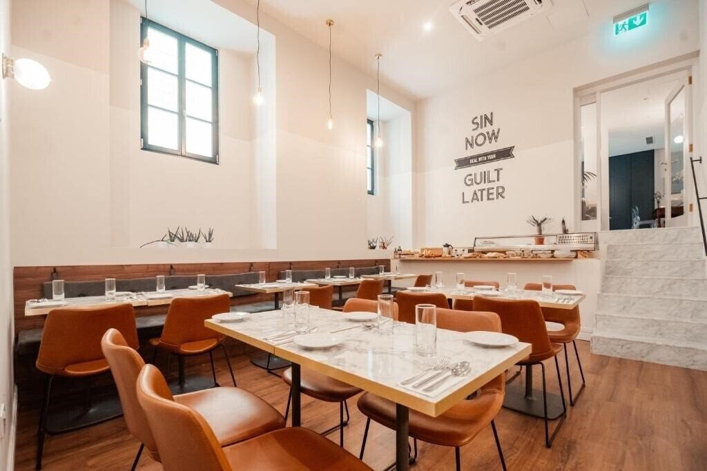 Фото The Barrister Hotel 4*