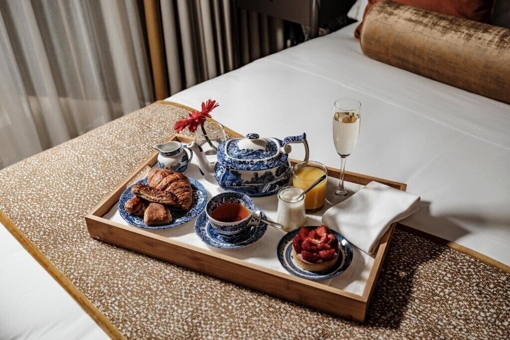Картинка 1926 La Galerie Boutique Art Suites 4*