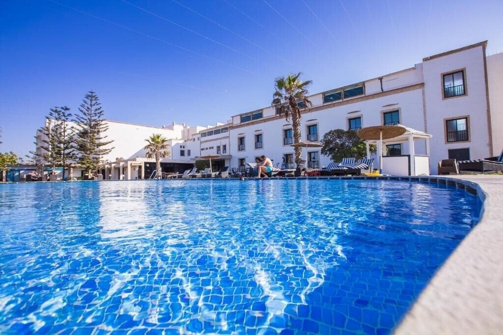 Отель Hotel des Iles 3*