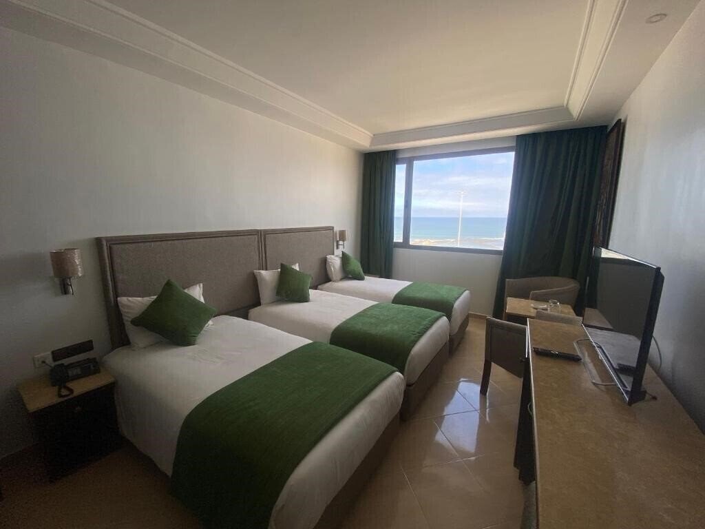 Картинка Azur Hotel 4*