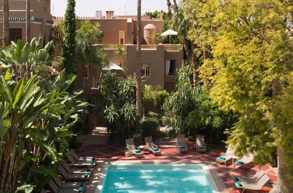 Отель Hotel Les Jardins De La Medina 5*
