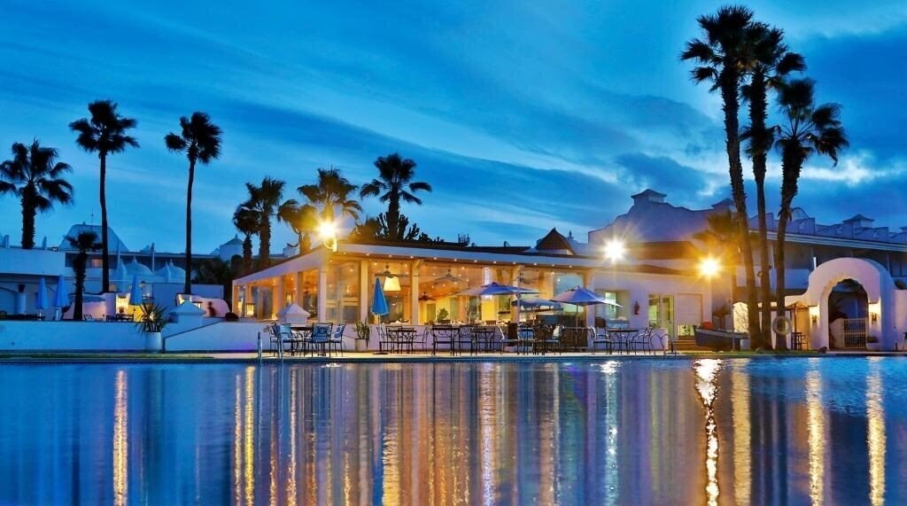Отель L' Amphitrite Palace Beach Resort & SPA 5*