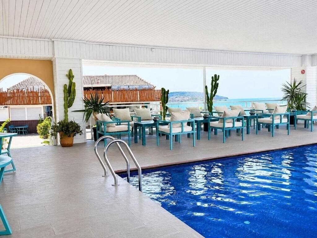 Отель Mandarin Palace 5*
