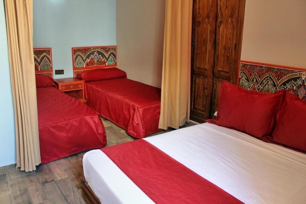 Фото Hotel Maram 3*