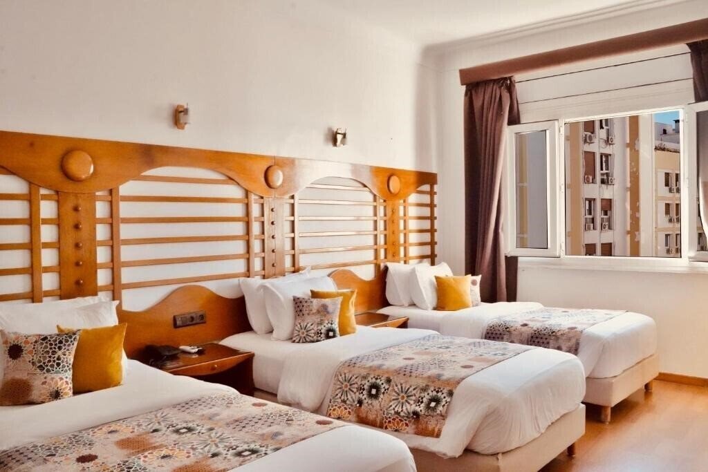 Картинка Rembrandt Hotel 3*