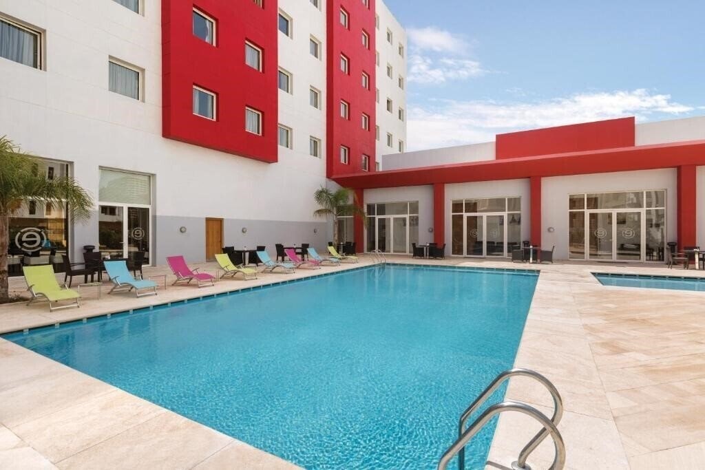 Готель Ramada Encore by Wyndham Tangier 3*