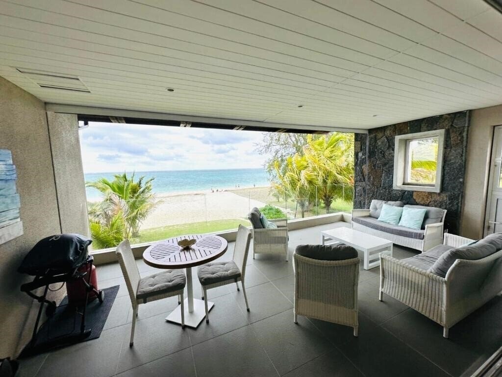 Зображення Summer Breeze Beachfront Luxury Apartment Pointe d'Esny 4*