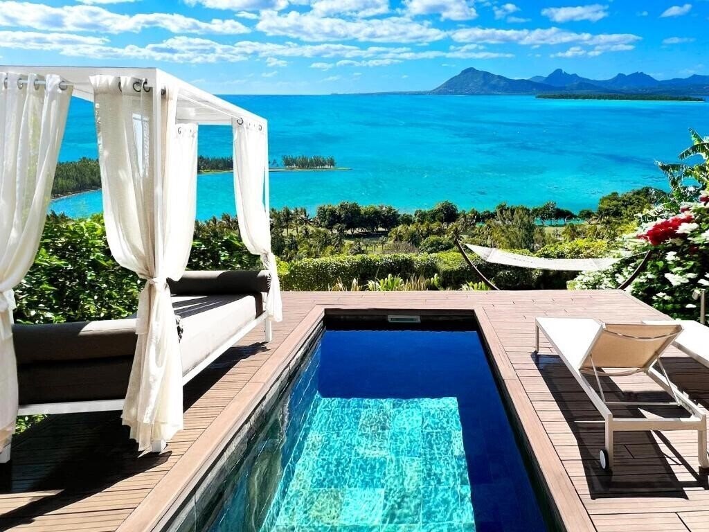 Готель Kozy Le Morne 4*