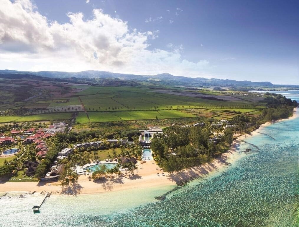 Готель Outrigger Mauritius Resort & SPA 5*