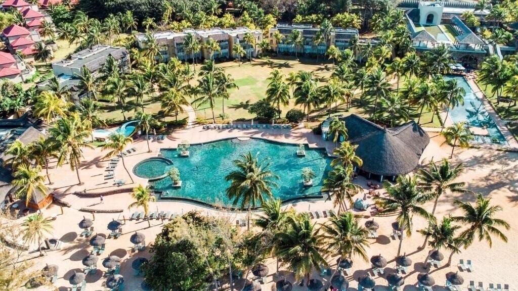 Фотографія Outrigger Mauritius Resort & SPA 5*