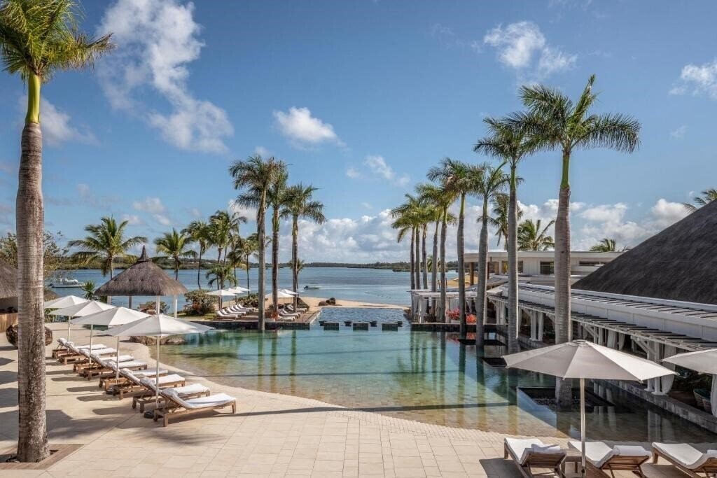 Зображення Four Seasons 5*