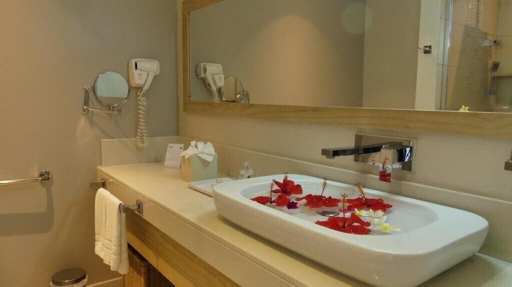 Фотографія Anelia Beach Resort & SPA 4*