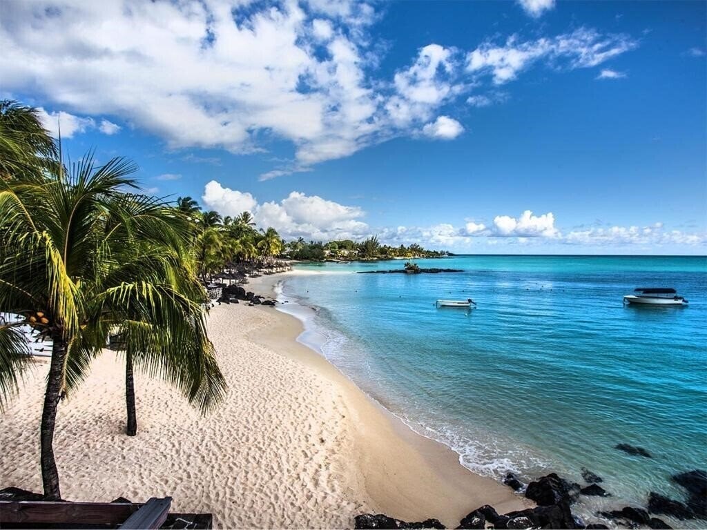 Фотография Grand Baie Suites 3*