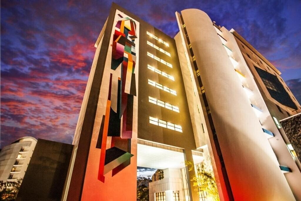 Изображение Hennessy Park Hotel 4*