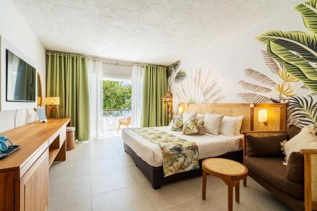 Фото Casuarina Resort & SPA 3*