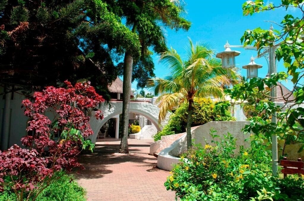 Фотографія Casuarina Resort & SPA 3*