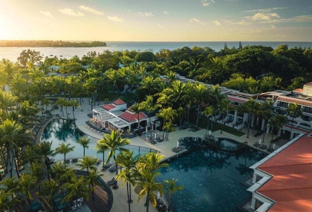 Готель Mauricia Beachcomber Resort & SPA 4*