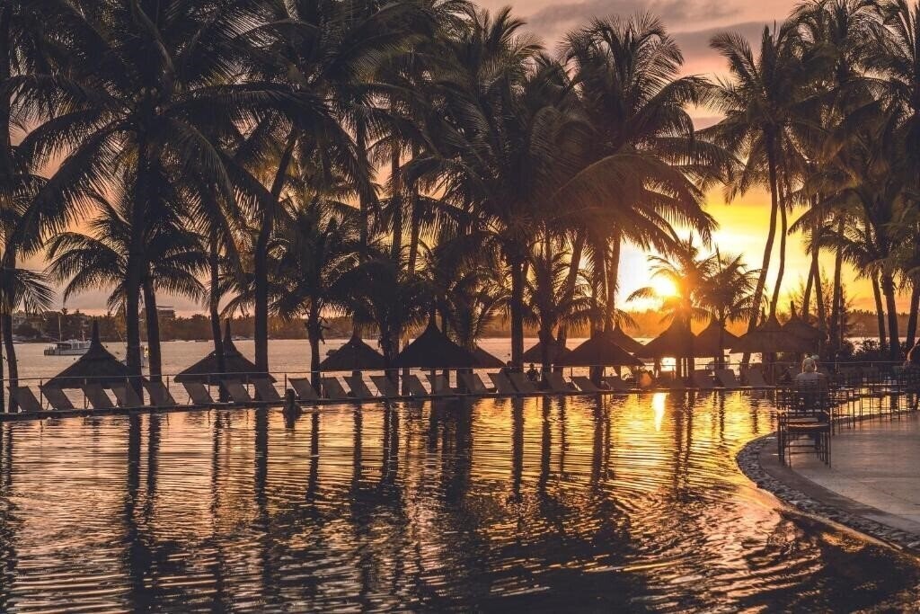 Фотографія Mauricia Beachcomber Resort & SPA 4*