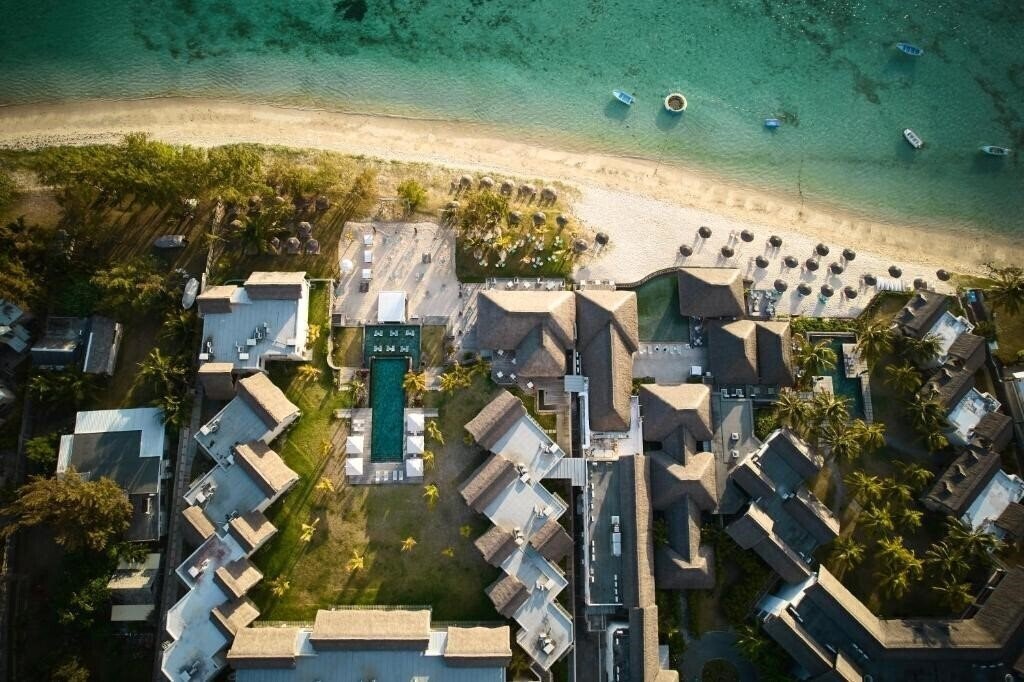 Зображення C Mauritius 4*
