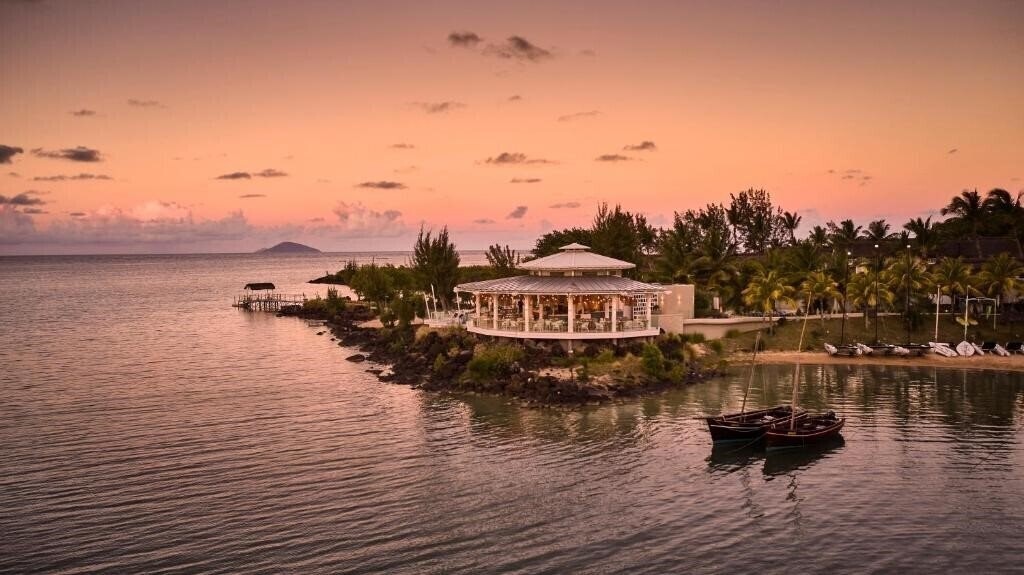 Зображення LUX* Grand Gaube Resort & Villas 5*