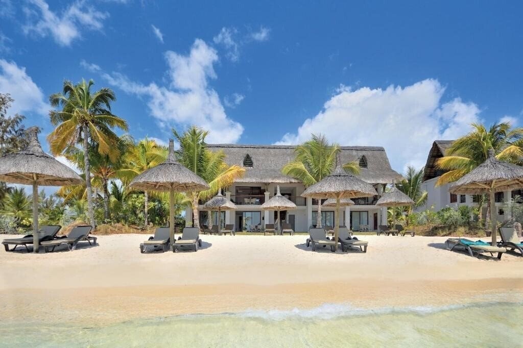 Картинка Paradis Beachcomber Golf Resort & Spa 5*