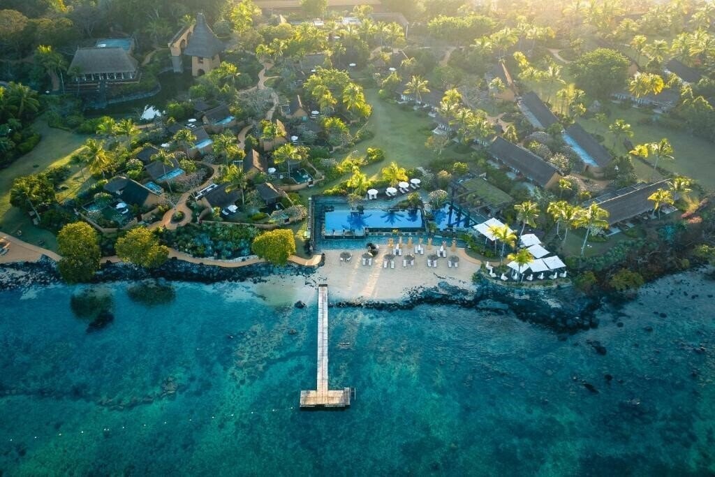Готель The Oberoi Beach Resort Mauritius 5*