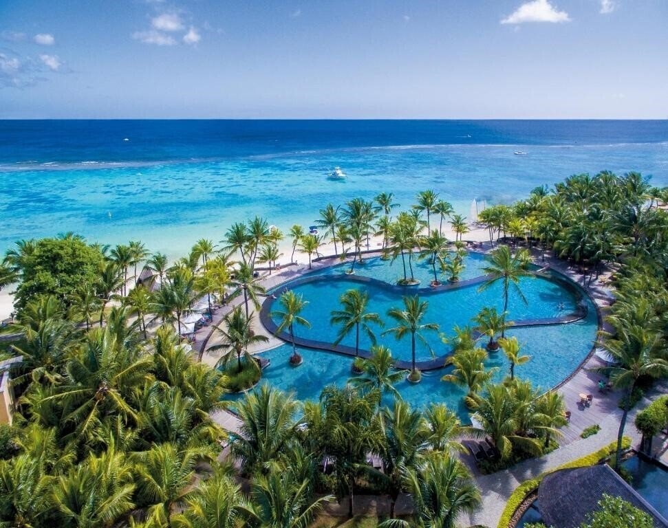 Готель Trou Aux Biches Beachcomber Golf Resort & Spa 5*