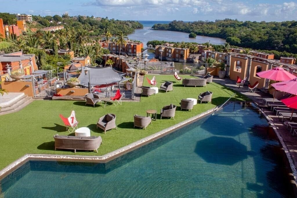 Фото The Address Boutique Hotel 4*