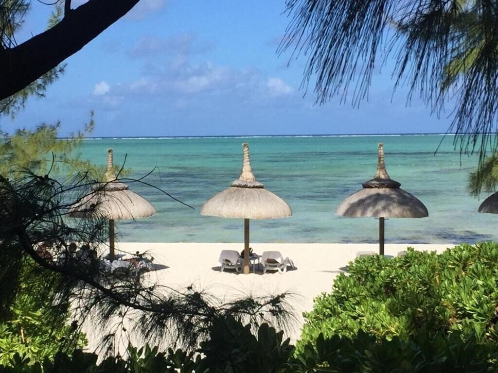 Изображение Bubble Lodge Ile aux Cerfs Island 5*