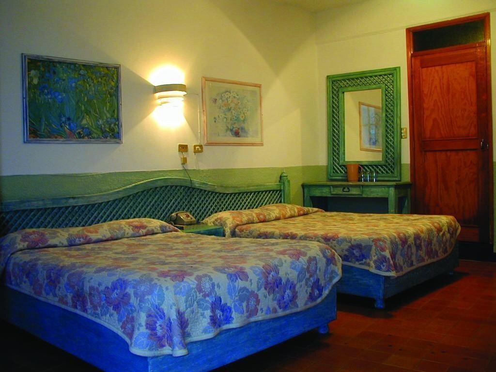 Готель El Mirador 4*