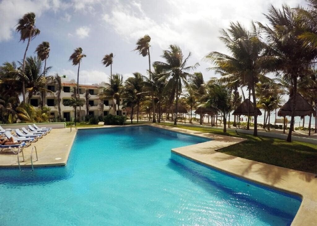 Готель Akumal Caribe 3*