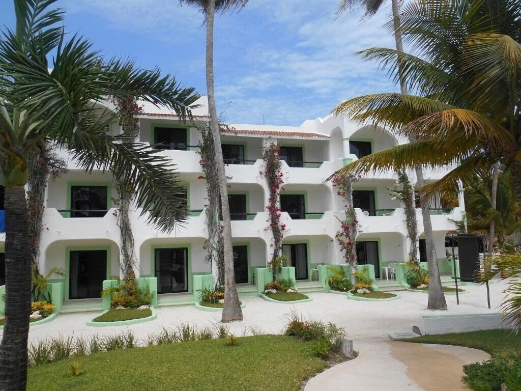Фотографія Akumal Caribe 3*