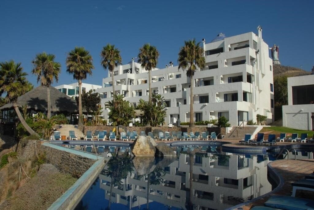 Картинка Las Rocas Resort & SPA 4*