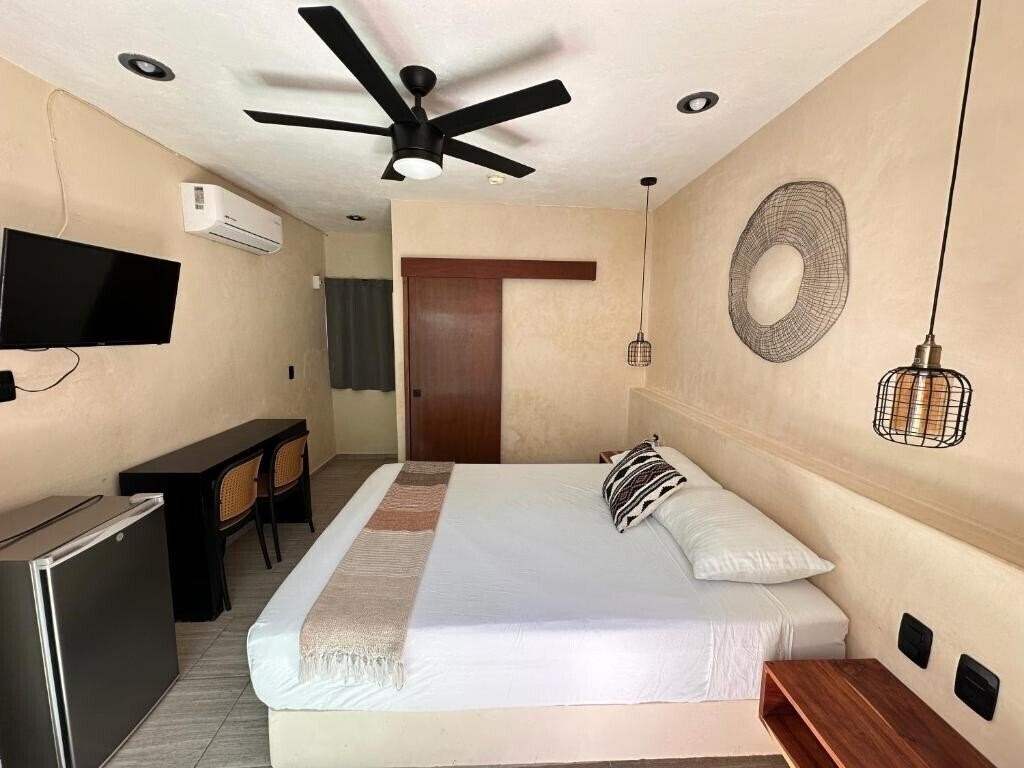 Отель Isla Caracol 3*