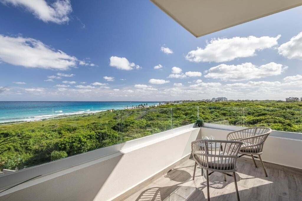 Готель Azulea Isla Mujeres Hotel 4*