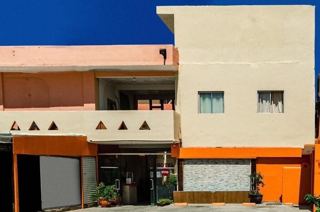 Картинка Oyo Hotel Cabo Del Sur 2*