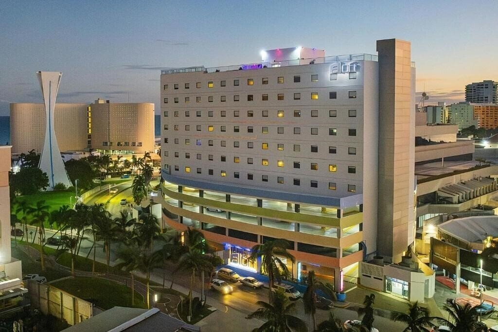 Фотографія Aloft Cancun 4*