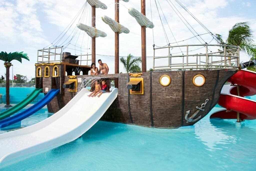 Фото Seadust Cancun Beach Resort 5*