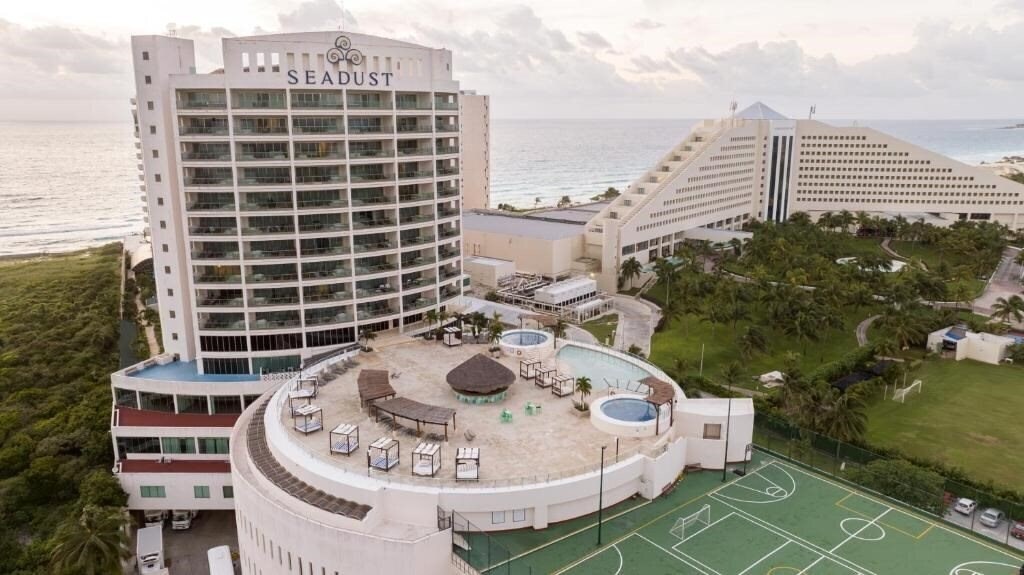 Отель Seadust Cancun Beach Resort 5*