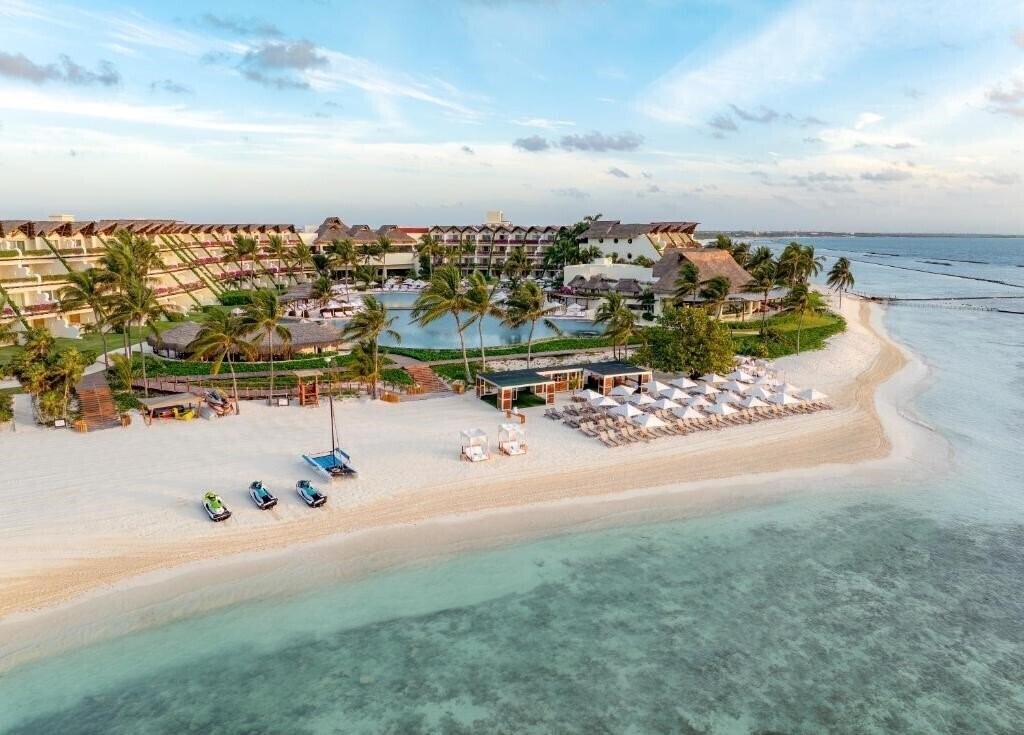 Отель Grand Velas All Suites And SPA Resorts 5*