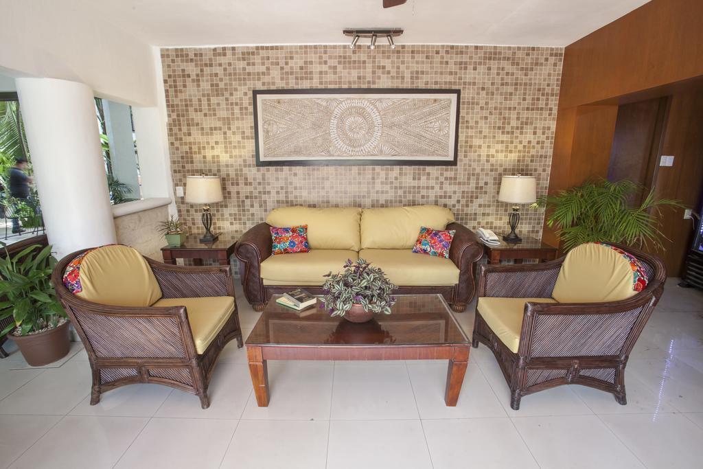 Отель Colonial Cancun 3*